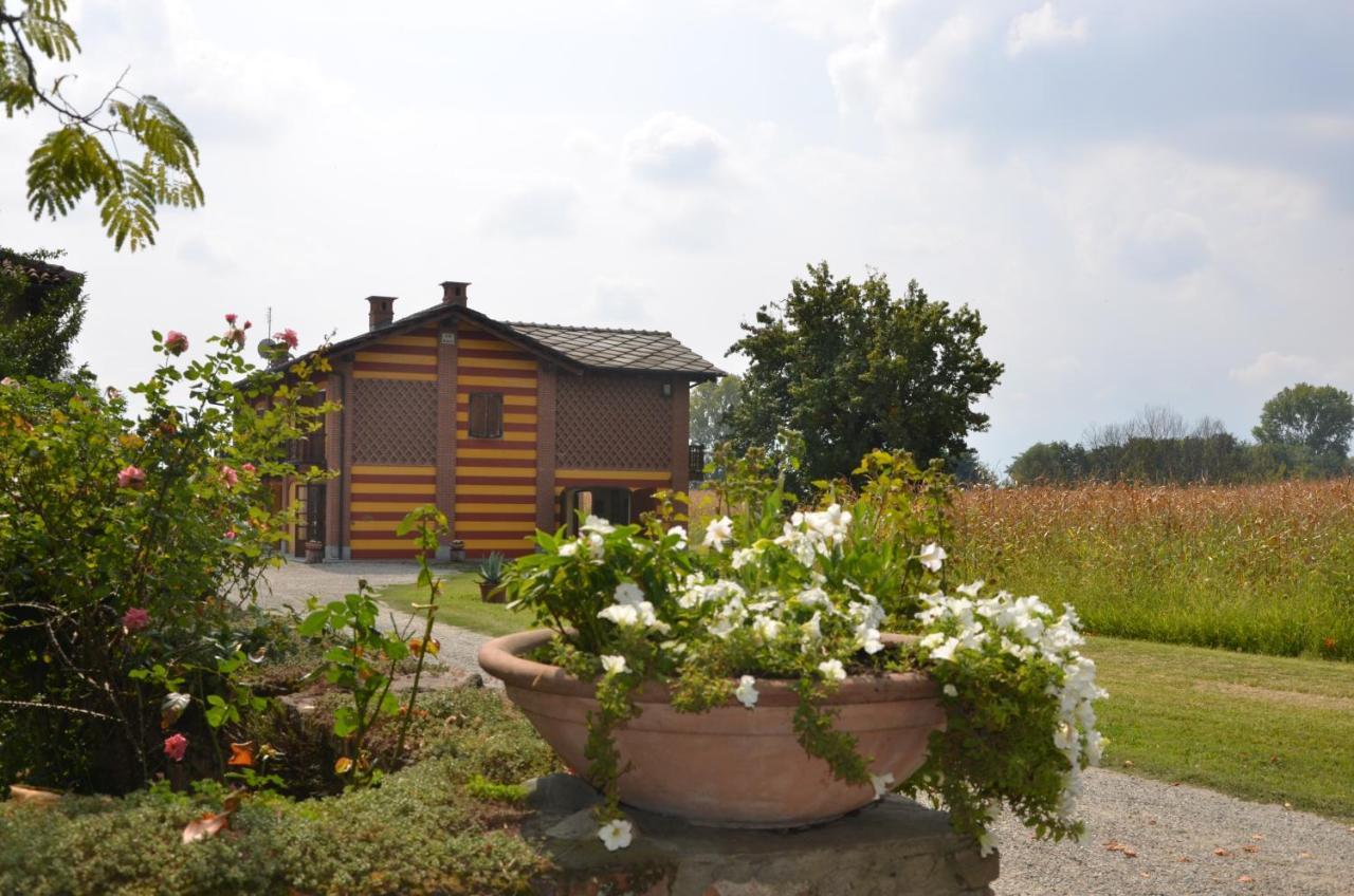 B&B Il Castelletto Pinerolo ภายนอก รูปภาพ
